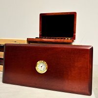 Pudełko drewniane brązowe na 20 stroików do oboju z higrometrem- Rigotti